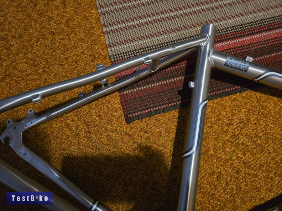 Magellan L-es 26" váz 