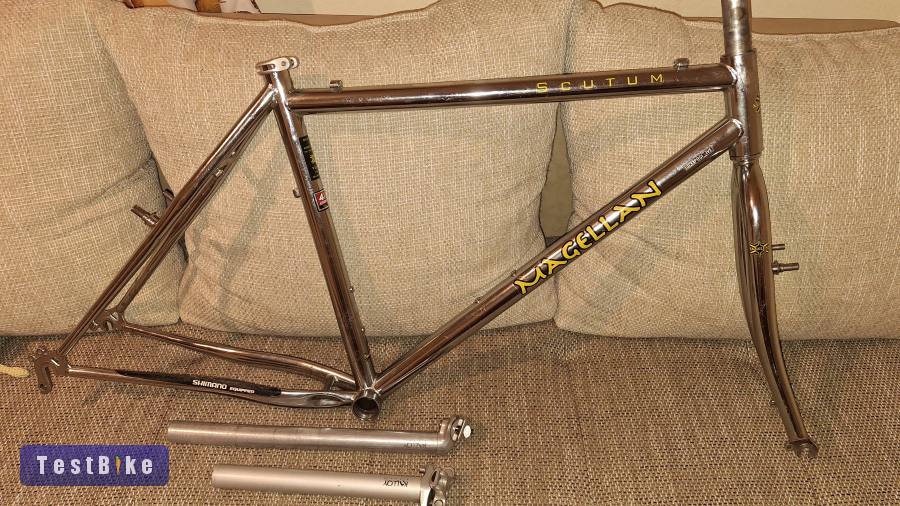 Magellan Scutum 19" vázszett