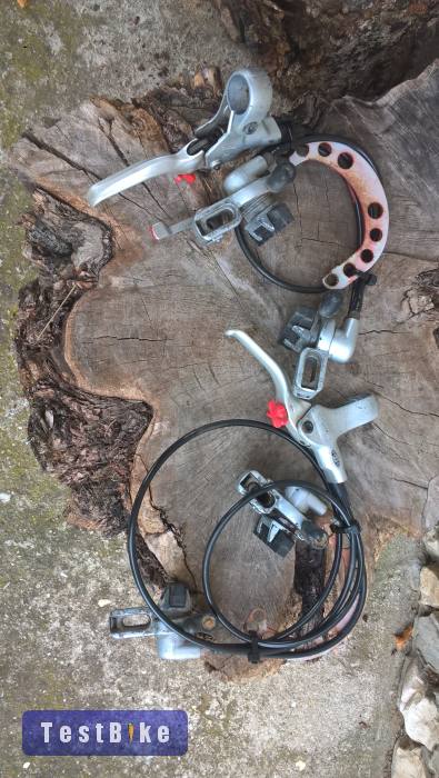 Magura HS33 hidraulikus V-fékek.