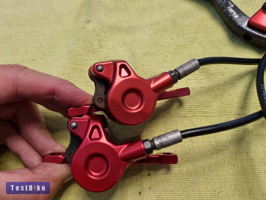 Magura Marta SL Red hydraulic disc brakes - carbon levers el