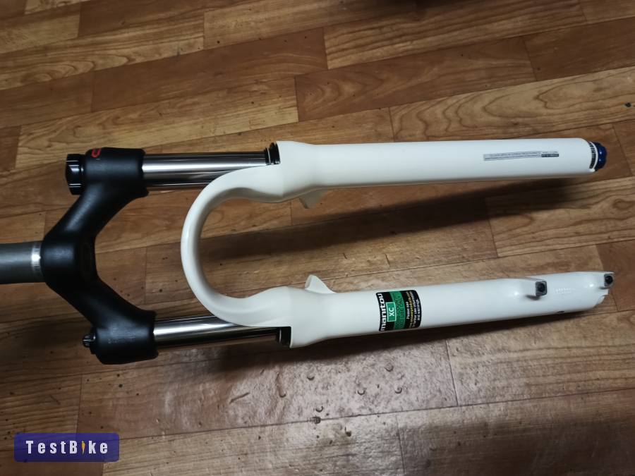 Manitou Axel levegős teleszkóp 26"