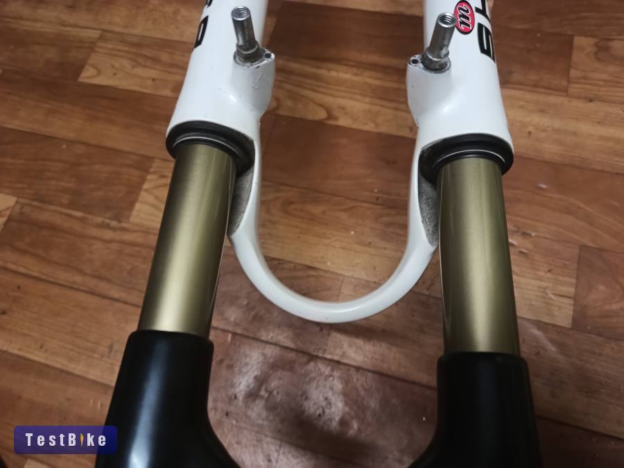 Manitou Skareb levegős teleszkóp 26"