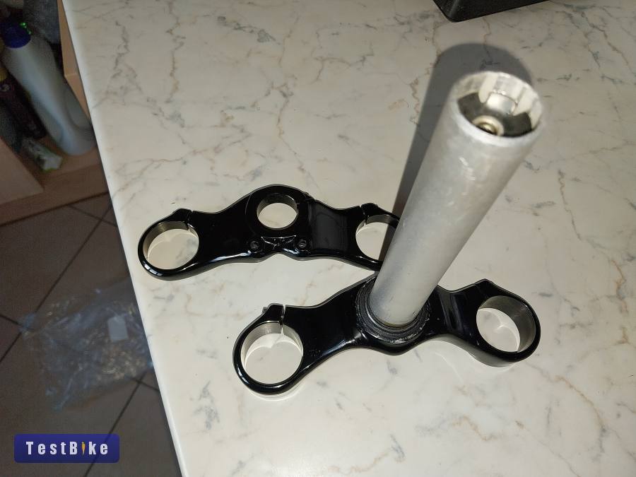 Marzocchi 38mm alsó/ felső váll 