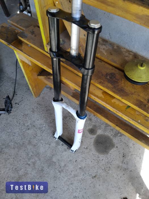 Marzocchi 888 DH villa – dupla vállas – 35 000 Ft