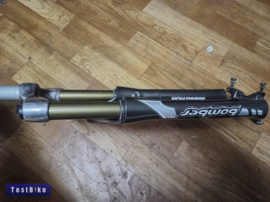 Marzocchi Bomber levegős teleszkóp 26"