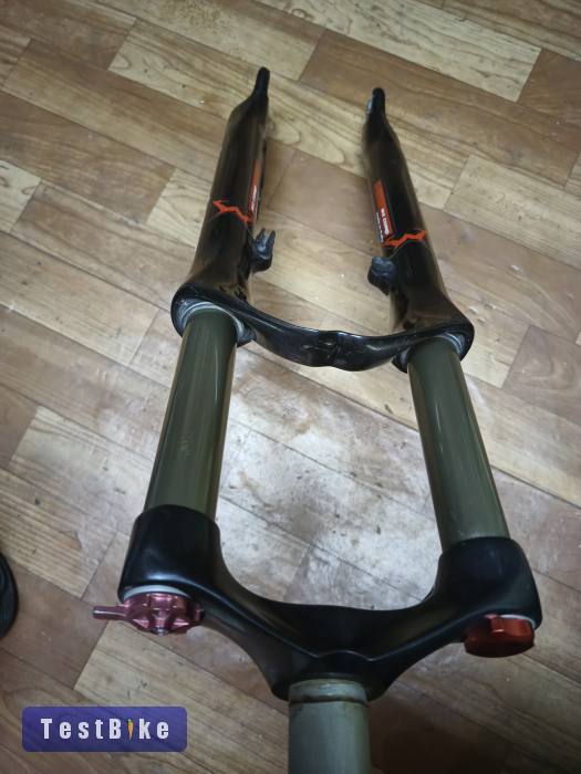 Marzocchi Bomber levegős teleszkóp 26"-27,5"