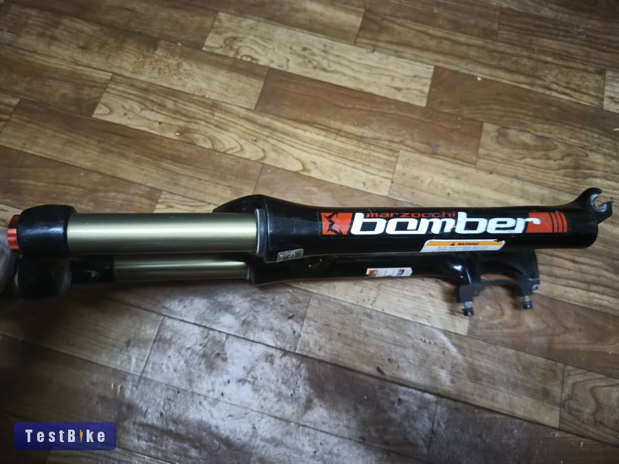 Marzocchi Bomber levegős teleszkóp 26"-27,5"