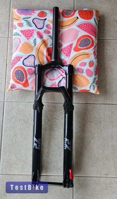 Új Marzocchi Bomber Z2, 130mm , 29 kerék: Made by FOX