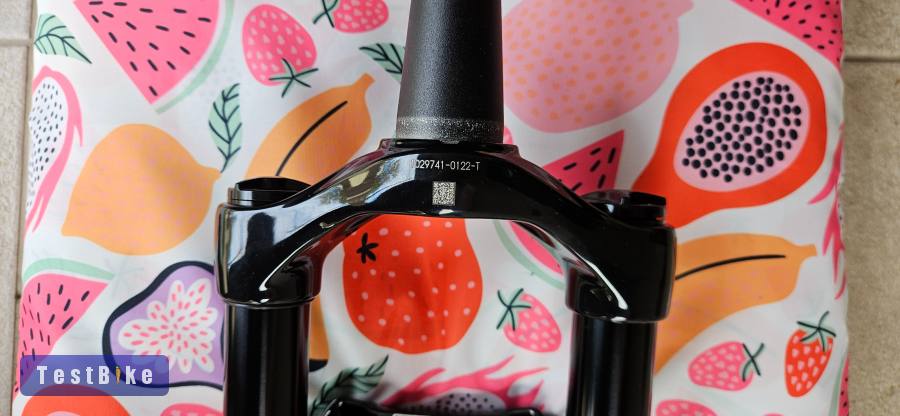 Új Marzocchi Bomber Z2, 130mm , 29 kerék: Made by FOX