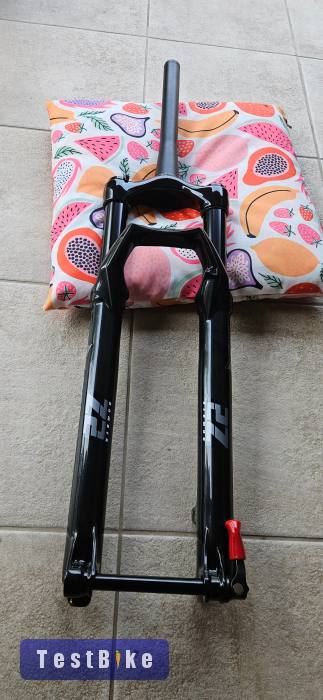 Új Marzocchi Bomber Z2, 130mm , 29 kerék: Made by FOX