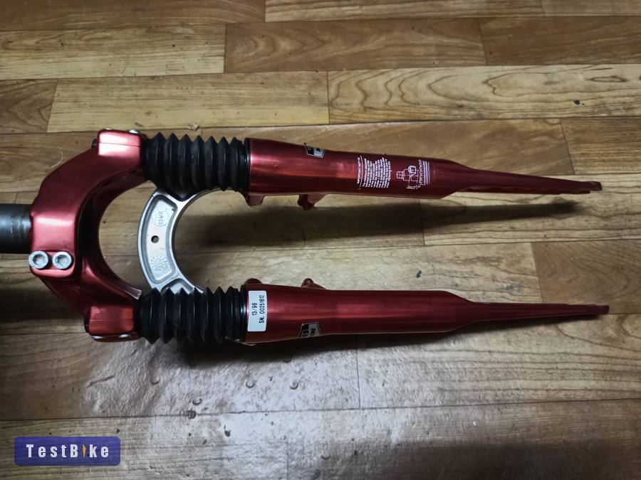 Marzocchi XC700 levegős teleszkóp 26"