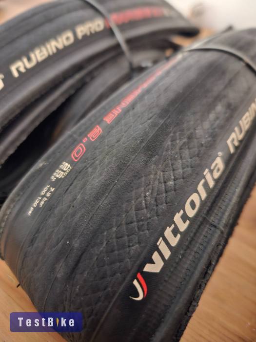 Mavic, Vittoria országúti külsők
