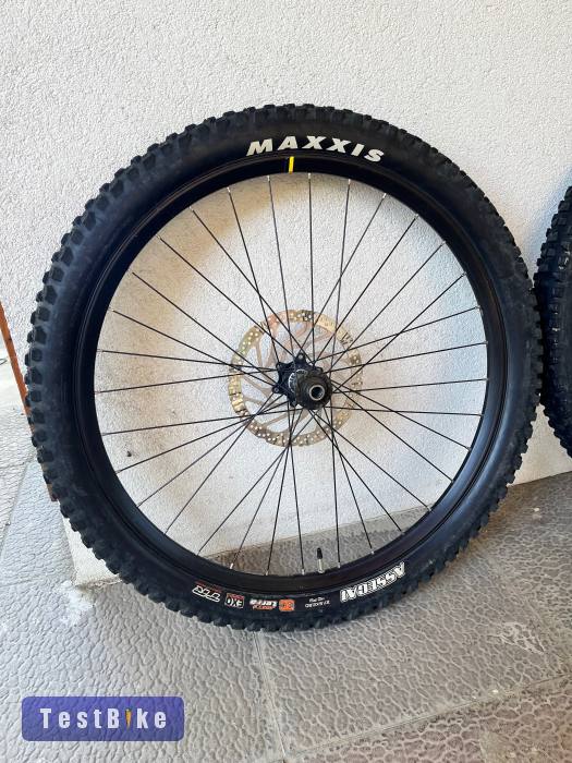 Mavic 27.5” Boost TubelessReady Enduro/Fr/E-bike kerékszett
