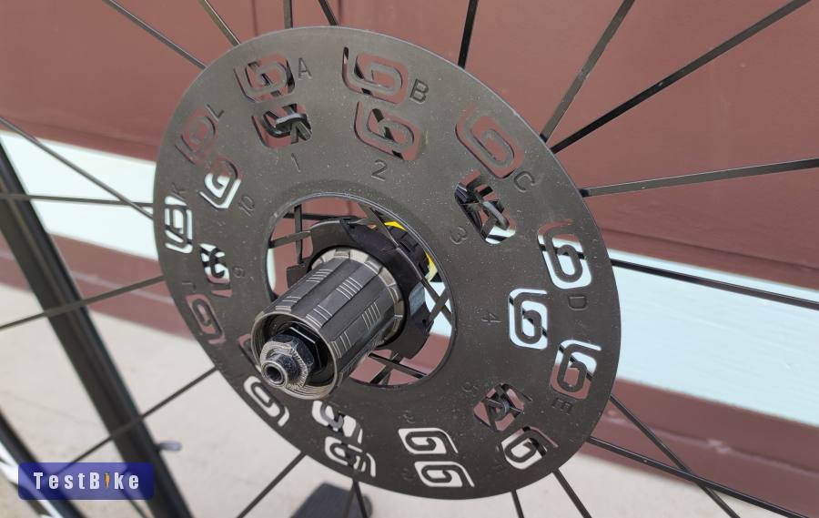 Mavic Aksium 700C / 622×17 országúti kerékszett – Shimano HG