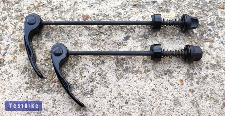 Mavic Aksium 700C / 622×17 országúti kerékszett – Shimano HG