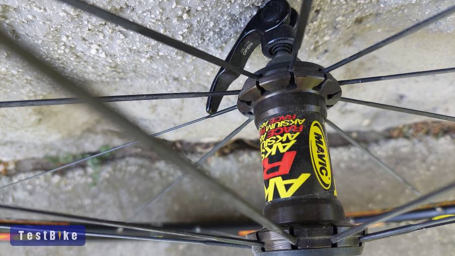 Mavic Aksium race kerék szett