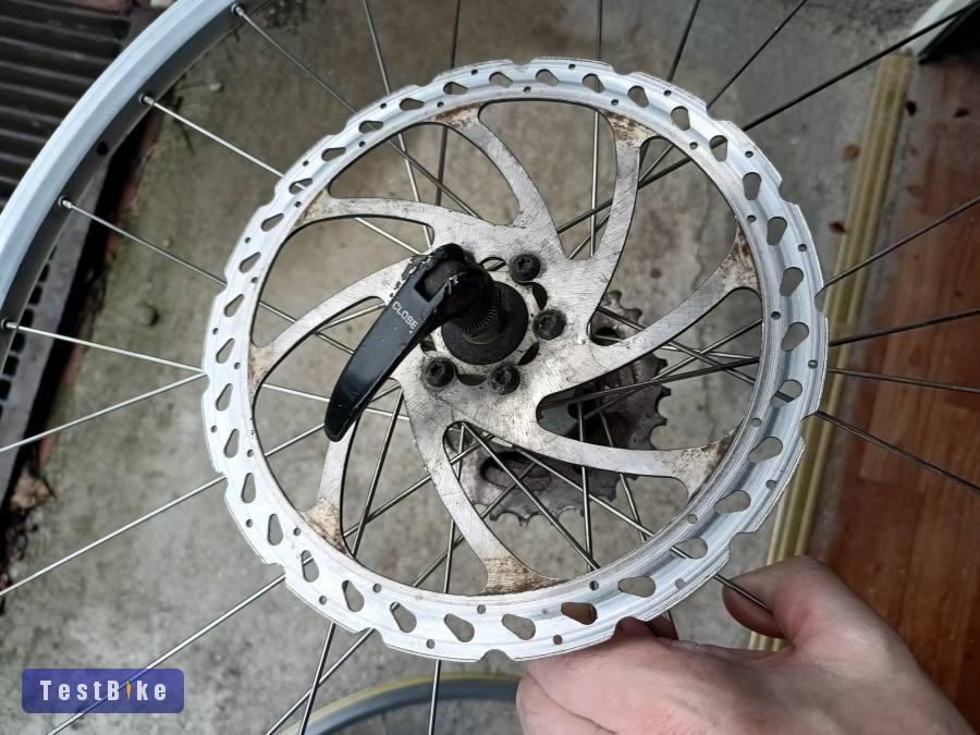 Mavic Cross Land v és tárcsafékes kerék szett 26"