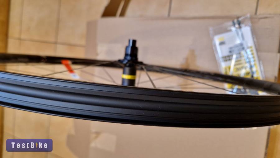 Mavic Crossmax SLS 29" Boost Új MTB hátsó kerék