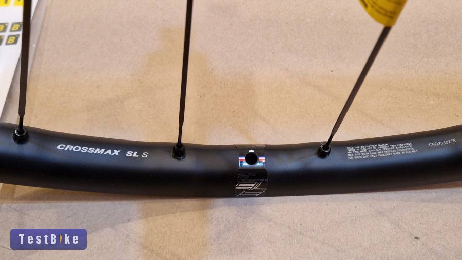 Mavic Crossmax SLS 29" Boost Új MTB hátsó kerék