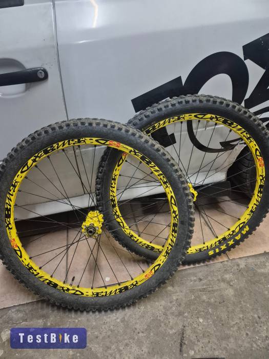 Mavic demax ultimate 12x150 20x110 26/ dh 