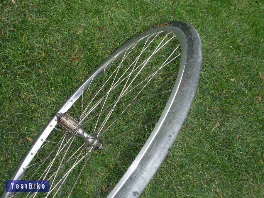 Mavic Shimano 105 kazettás országúti hátsó kerék eladó