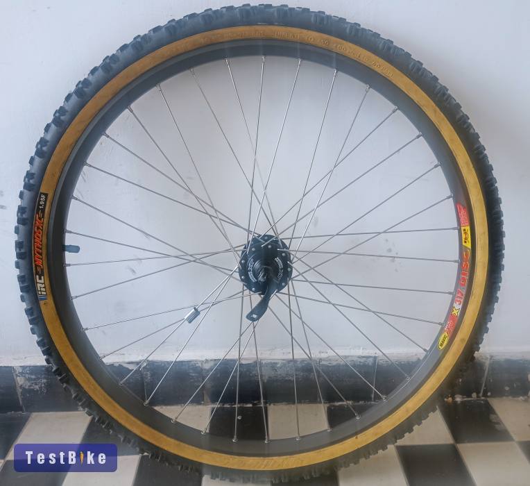 Mavic X317 Disc, M755 XT agy, DT küllők, IRC gumi első kerék