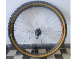 Mavic X317 Disc, M755 XT agy, DT küllők, IRC gumi első kerék