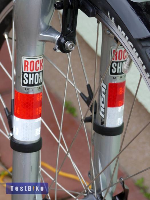 Maxx össztelős trekking túrázó ingázó terepre is jó