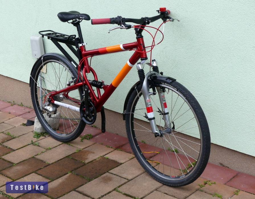 Maxx össztelős trekking túrázó ingázó terepre is jó