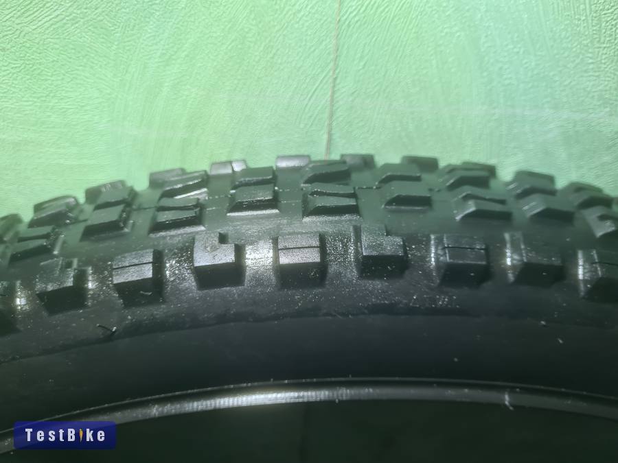 Maxxis Minion DHF 3C, Maxx Grip, DH Casing, E50 27,5 × 2.5