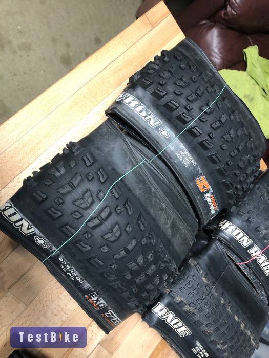 Maxxis Rekon + 27,5x2.80 EXO TR 3C párban
