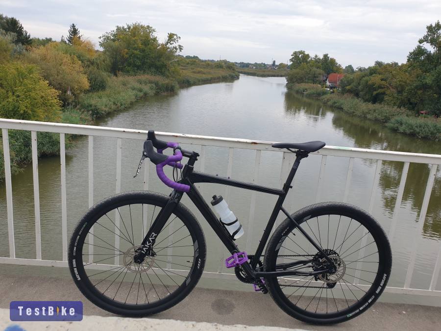 Megamo Jakar 20 gravel