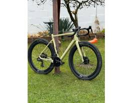 Megamo West Shimano Ultegra Di2 (12 Speed) gravel