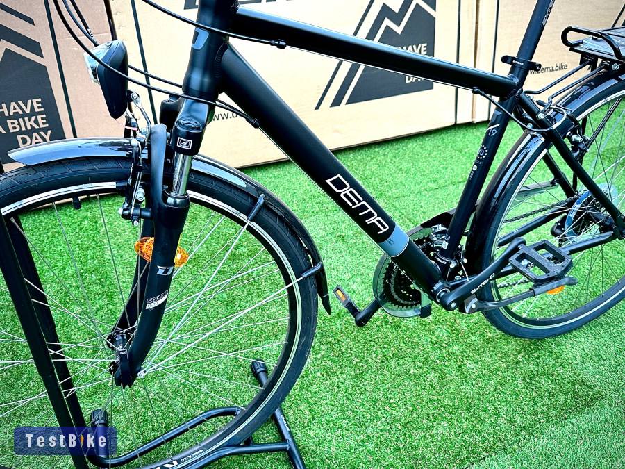 Megkímélt Dema Arosa 1 trekking 28" Akció 89.900.-Ft