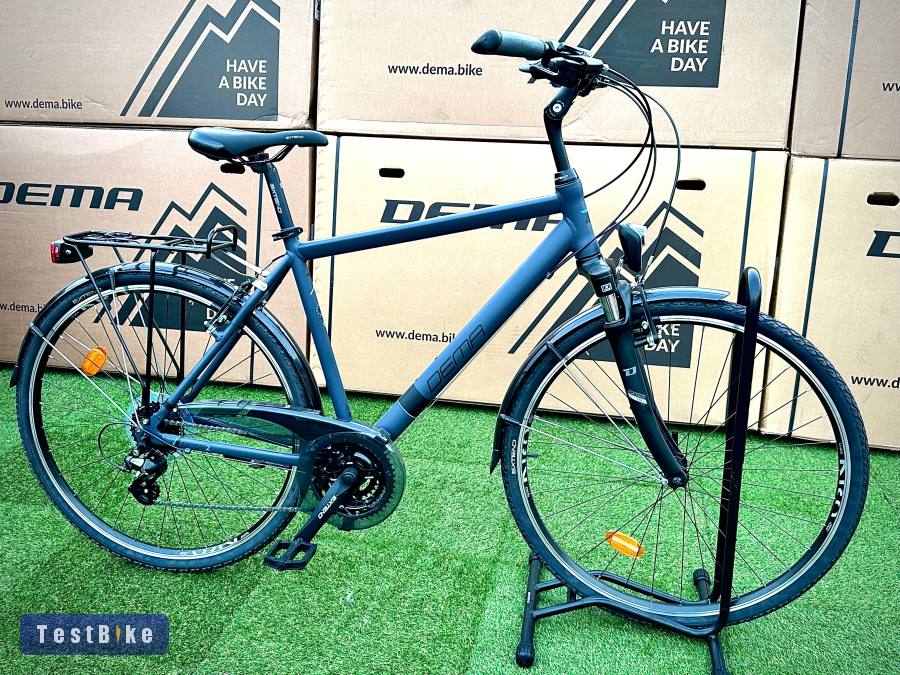 Megkímélt Dema Arosa 1 trekking 28" Akció 89.900.-Ft