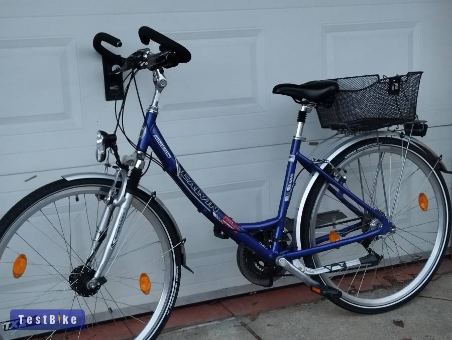 Mélyvázas 28-as Aluvázas Trekking kerékpár jó állapotban