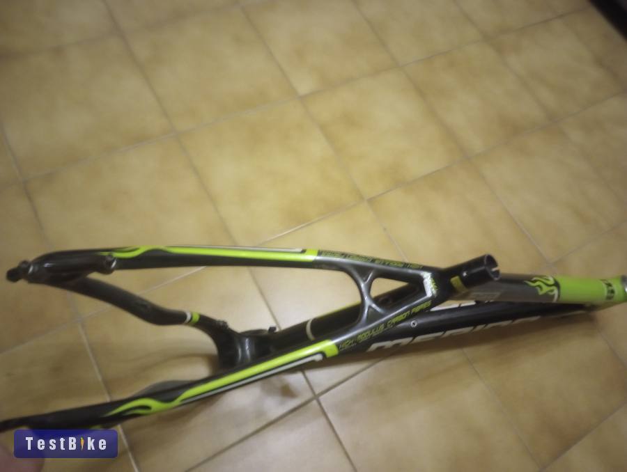 Merida 0.9 carbon váz 