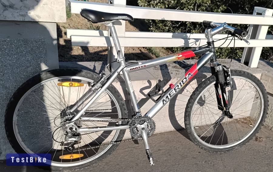 Merida alu vázas monti