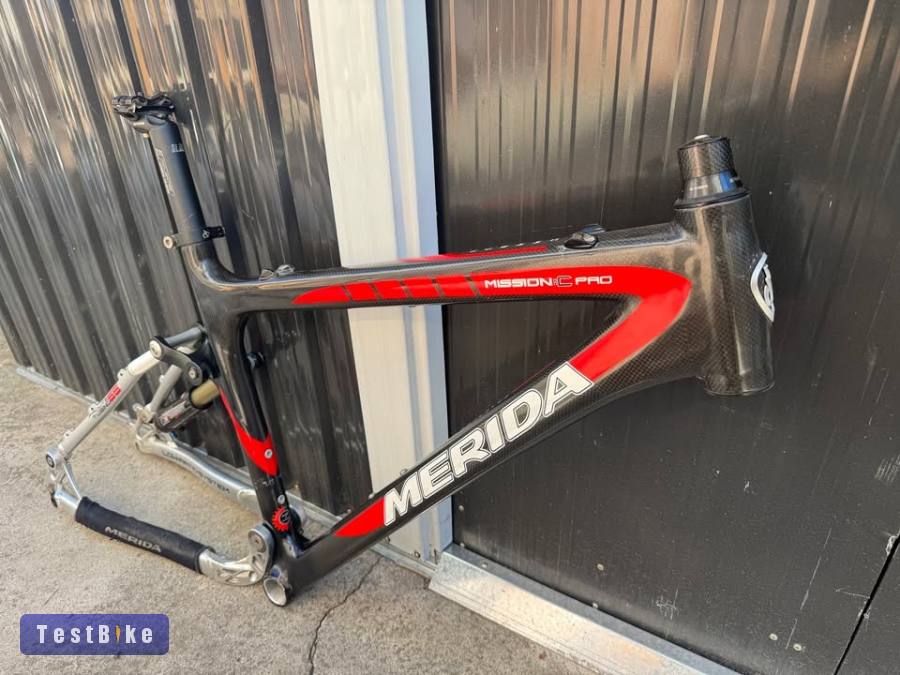 Merida Mission C Pro karbon fully váz + Manitou Swinger rugóstag