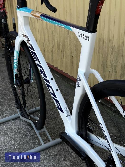 Merida Reacto 6000 Bahrain – 2024 | Karbon | Shimano 105 Di2
