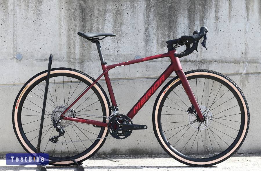 2025-ös MERIDA SCULTURA ENDURANCE DISC gravel kerékpár