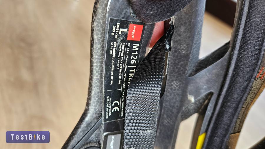 Újszerű MET Trenta Mips Pogacar sisak bukósisak eladó 