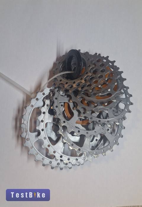 Miche Junior sor (U17) + lánc