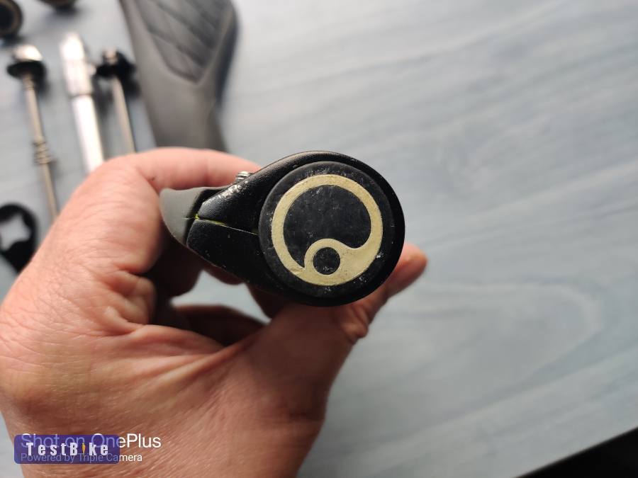  Teleszkóp pumpa, markolat, titán tengely 