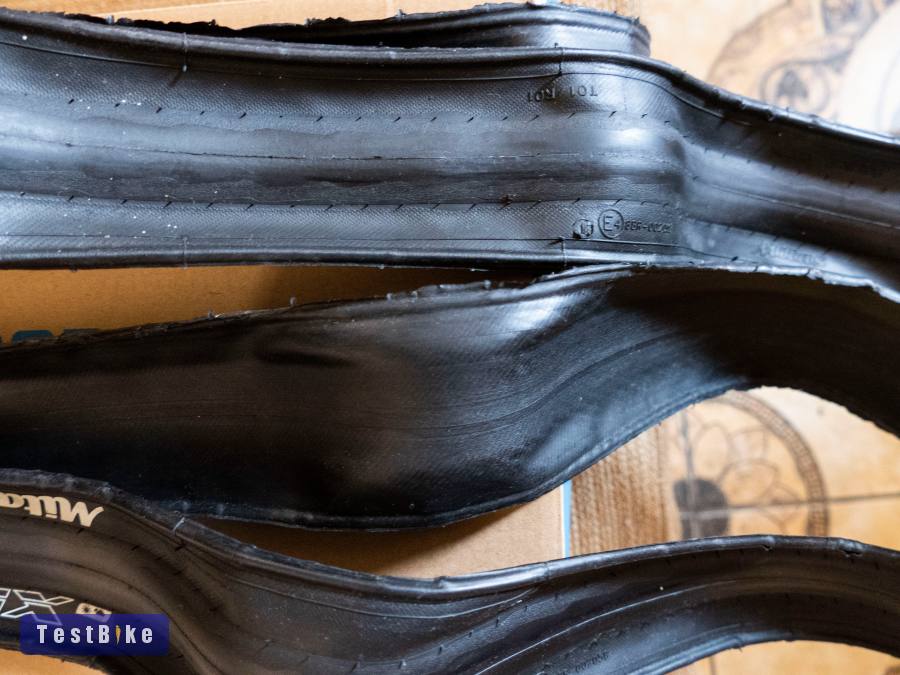 Mitas Phoenix R01 700x23c hajtogatható külső gumi párban