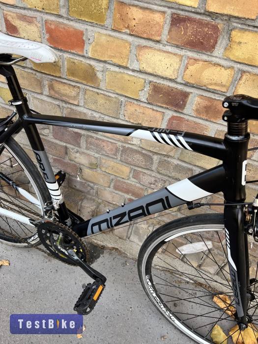 Mizani AR5 országúti kerékpár 48 cm (158–168 cm)