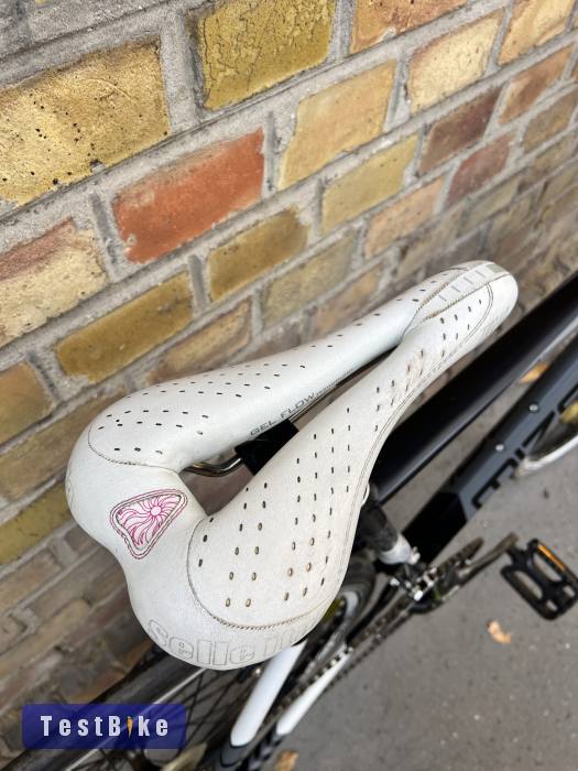 Mizani AR5 országúti kerékpár 48 cm (158–168 cm)