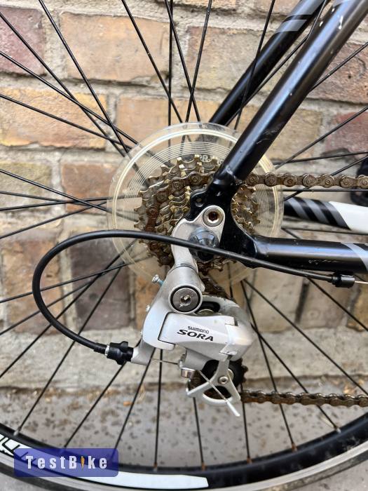 Mizani AR5 országúti kerékpár 48 cm (158–168 cm)