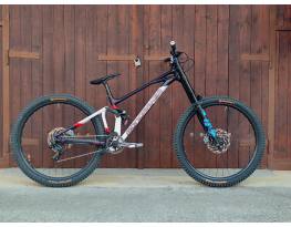 Mondraker Summum 2022 29" L vázméret