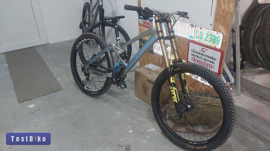 Mondraker Summum Pro DH 27.5 L